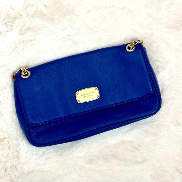 Leather Bag w/ Adjustable Gold Chain Strap - Picture 16 of 16